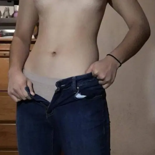 Packs de esta Adolecente colegiala 2022 (Ver para Creer)