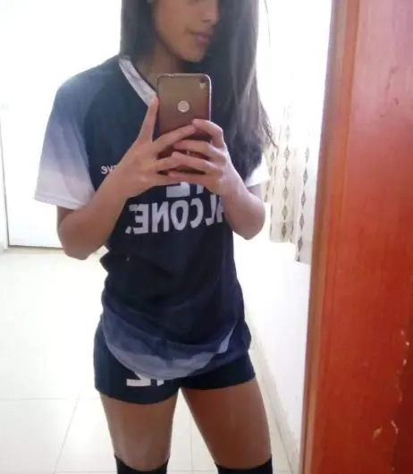 Packs de esta Adolecente Colombiana bien cachonda