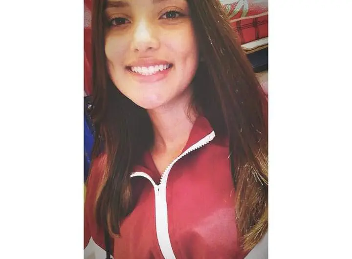 Pack de esta linda chica llamada Jimena Martínez Colombiana